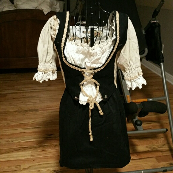 Stockerpoint Dirndl - Picture 1 of 8